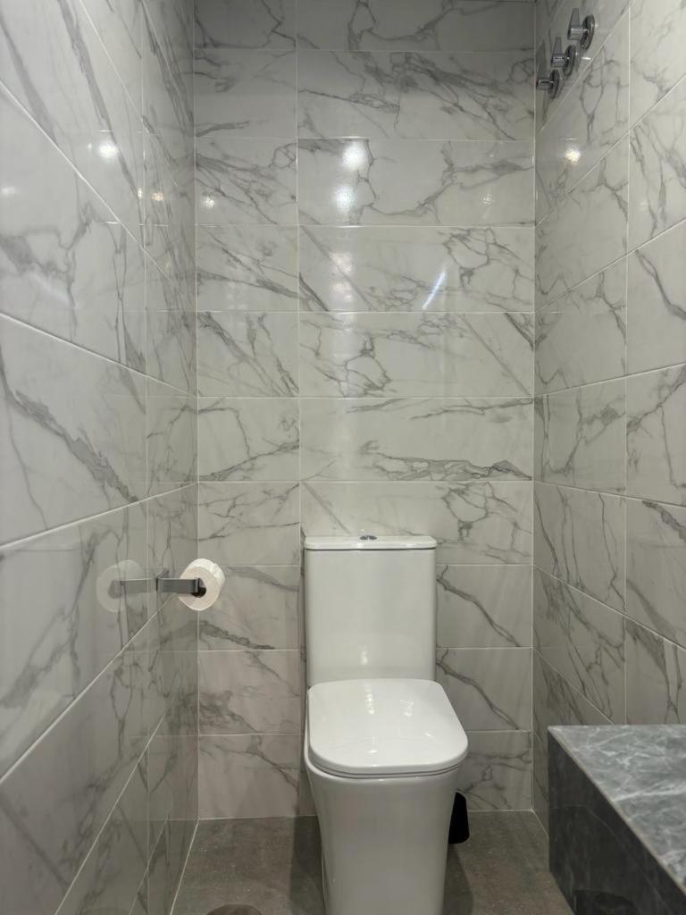 Apartment Hermoso Piso A 5 Minutos De La Estacion De Bus Y Tren Maria Zambrano Malaga