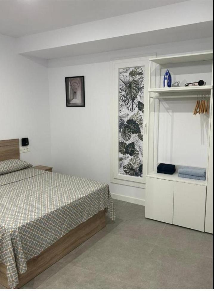 Hermoso Piso A 5 Minutos De La Estacion De Bus Y Tren Maria Zambrano Apartment *